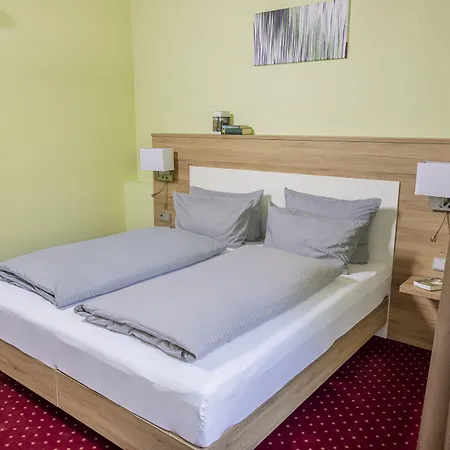 Hotel Konradp Holzkirchen 3*