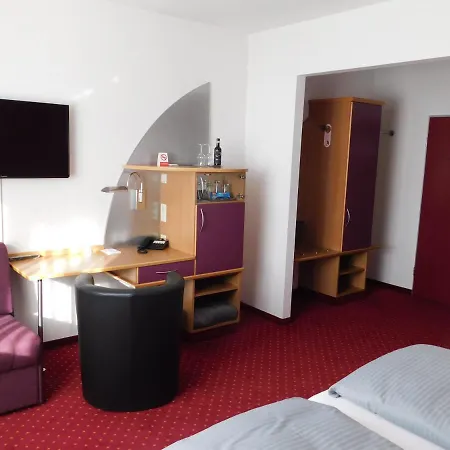 Konradp 3* Holzkirchen (Miesbach)