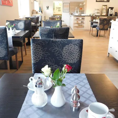 Hotel Konradp Holzkirchen Hotel 3*